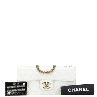 シャネル マトラッセ 長方形 ココマーク チェーン ショルダーバッグ ホワイト エナメル レディース CHANEL 【中古】