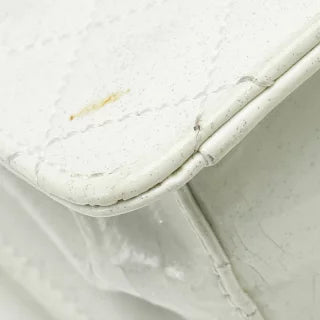 シャネル マトラッセ 長方形 ココマーク チェーン ショルダーバッグ ホワイト エナメル レディース CHANEL 【中古】