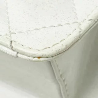 シャネル マトラッセ 長方形 ココマーク チェーン ショルダーバッグ ホワイト エナメル レディース CHANEL 【中古】