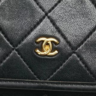シャネル マトラッセ ココマーク 斜め掛け チェーン ショルダーバッグ ブラック ラムスキン レディース CHANEL 【中古】