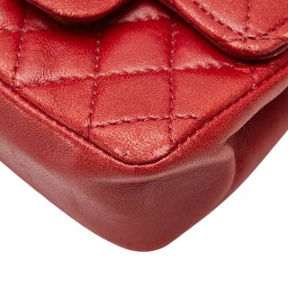 シャネル ココマーク ミニミニマトラッセ チェーン ミニショルダーバッグ A2000 レッド ラムスキン レディース CHANEL 【中古】