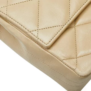 シャネル ココマーク マトラッセ チェーン ショルダーバッグ オフホワイト ラムスキン レディース CHANEL 【中古】
