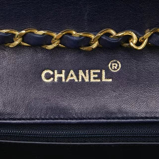 シャネル ココマーク マトラッセ チェーン ショルダーバッグ ネイビー ラムスキン レディース CHANEL 【中古】