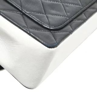 シャネル ココマーク マトラッセ チェーン ショルダーバッグ ブラック ホワイト ラムスキン レディース CHANEL 【中古】
