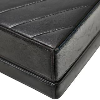 シャネル シェブロン Vステッチ ショルダーバッグ ブラック ラムスキン レディース CHANEL 【中古】
