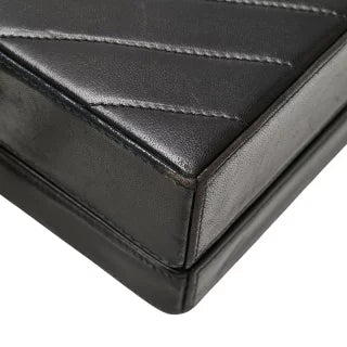 シャネル シェブロン Vステッチ ショルダーバッグ ブラック ラムスキン レディース CHANEL 【中古】
