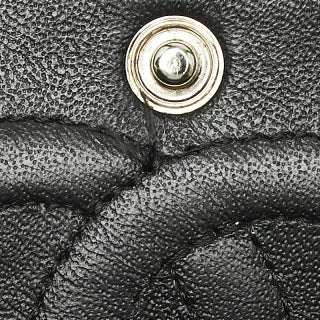 シャネル マトラッセ25 ココマーク ダブルフラップ チェーン ショルダーバッグ ブラック シルバー金具 キャビアスキン レディース CHANEL 【中古】