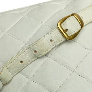 シャネル マトラッセ ココマーク チェーン リュック バックパック ホワイト ラムスキン レディース CHANEL 【中古】