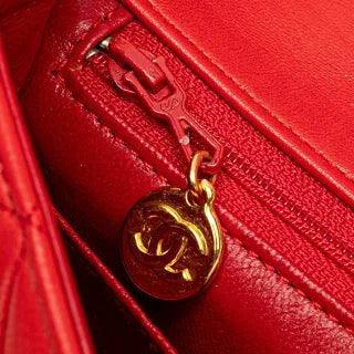 シャネル マトラッセ23 ココマーク フルフラップ チェーン ショルダーバッグ レッド ラムスキン レディース CHANEL 【中古】