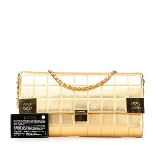 シャネル チョコバー ココマーク チェーン ショルダーバッグ ゴールド ラムスキン レディース CHANEL 【中古】