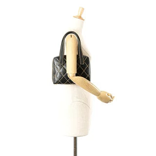 シャネル ココマーク ワイルドステッチ ハンドバッグ ブラック レザー レディース CHANEL 【中古】