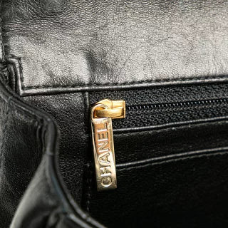 シャネル チョコバー ショルダーバッグ ブラック ラムスキン フェイクパール レディース CHANEL 【中古】