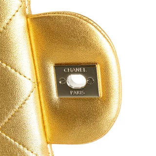 シャネル マトラッセ40 ココマーク チェーン ショルダーバッグ ゴールド ラムスキン レディース CHANEL 【中古】