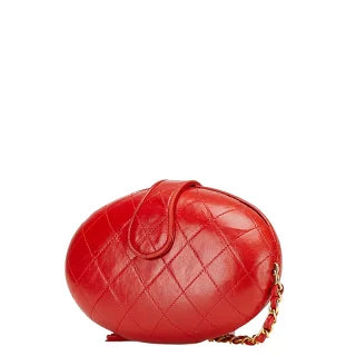 シャネル マトラッセ ココマーク ポーチ レッド ラムスキン レディース CHANEL 【中古】