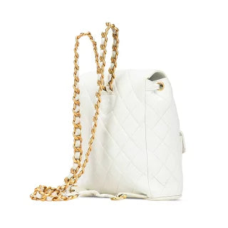 シャネル マトラッセ ココマーク チェーン リュック バックパック ホワイト ラムスキン レディース CHANEL 【中古】